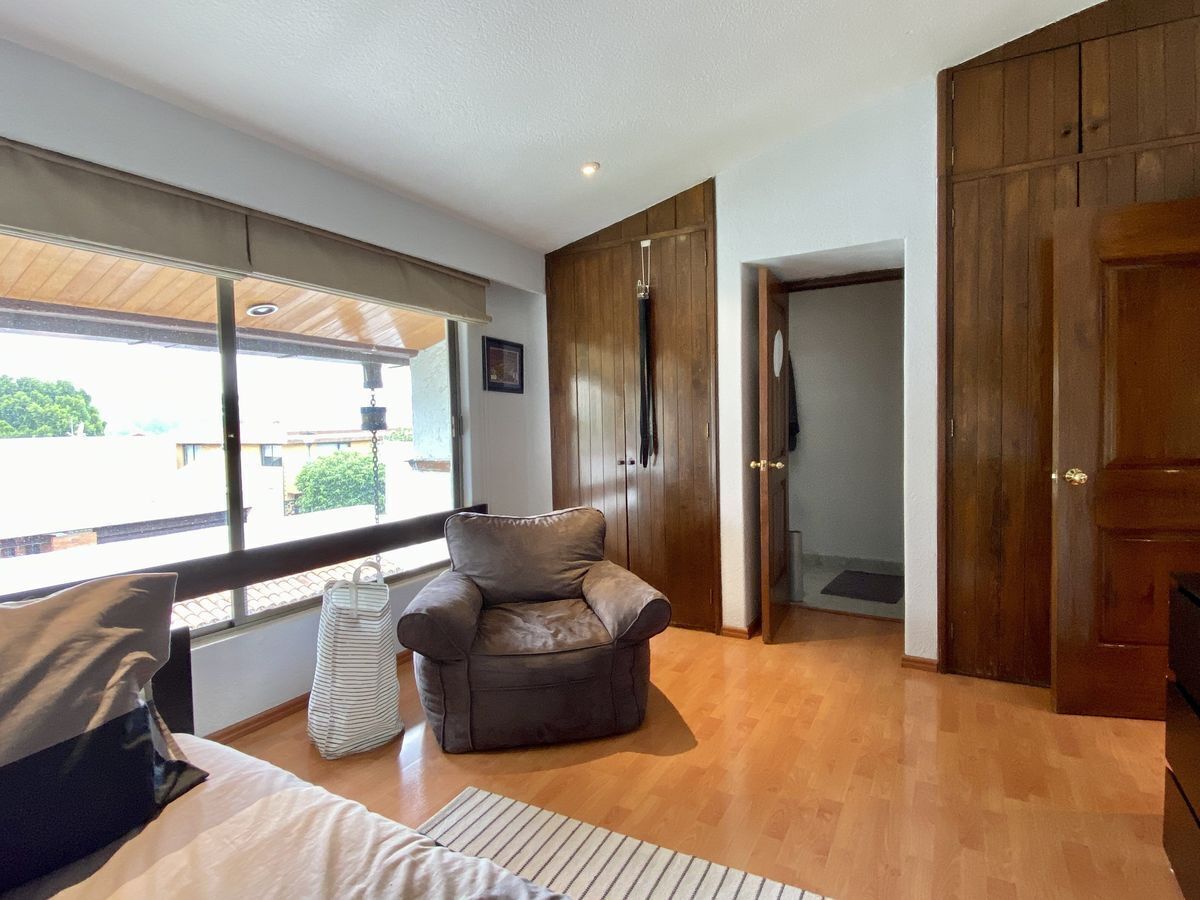 CASA EN VENTA EN LA HERRADURA