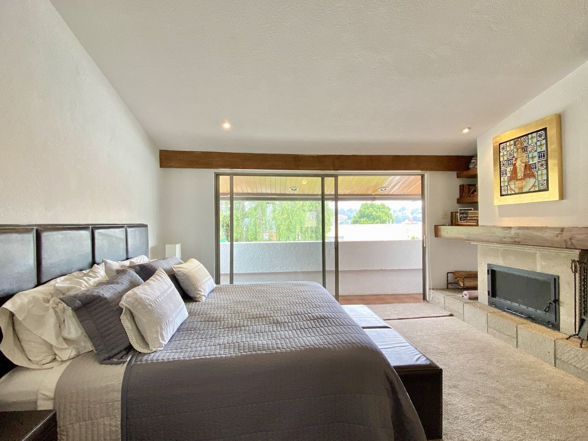 CASA EN VENTA EN LA HERRADURA