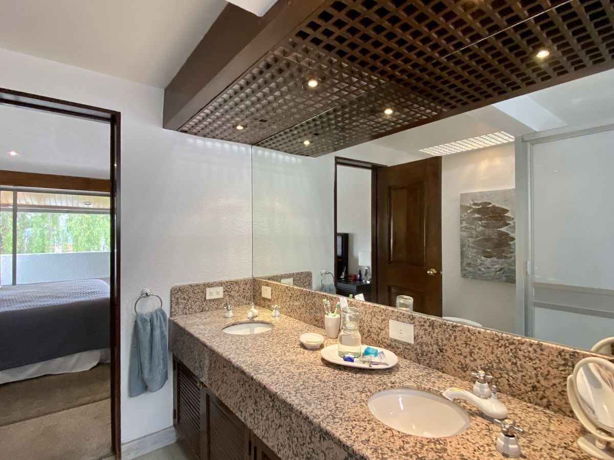 CASA EN VENTA EN LA HERRADURA
