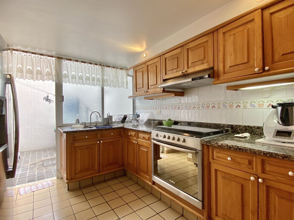 CASA EN VENTA EN LA HERRADURA