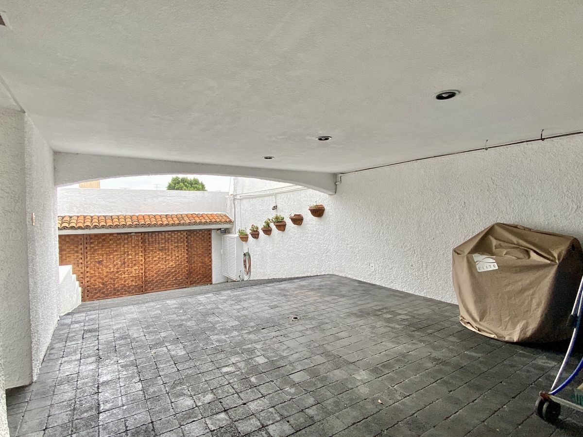CASA EN VENTA EN LA HERRADURA