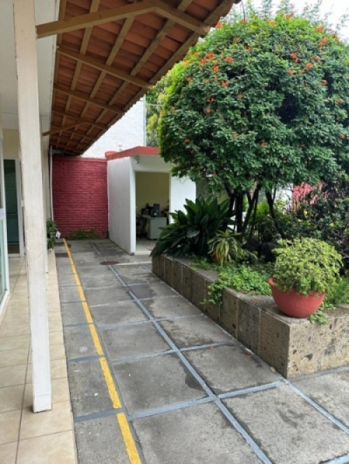 Oficina En Venta En Jardines Del Bosque