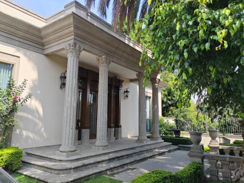 EXCELENTE CASA EN VENTA EN BOSQUE DE REFORMA. 