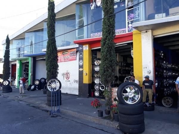 Locales En venta zona Autopartes Guadalajara 