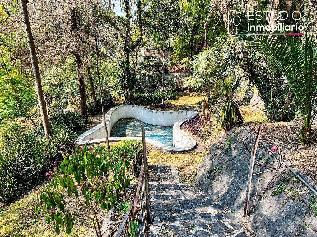 Casa en Venta como Terreno Lomas Altas