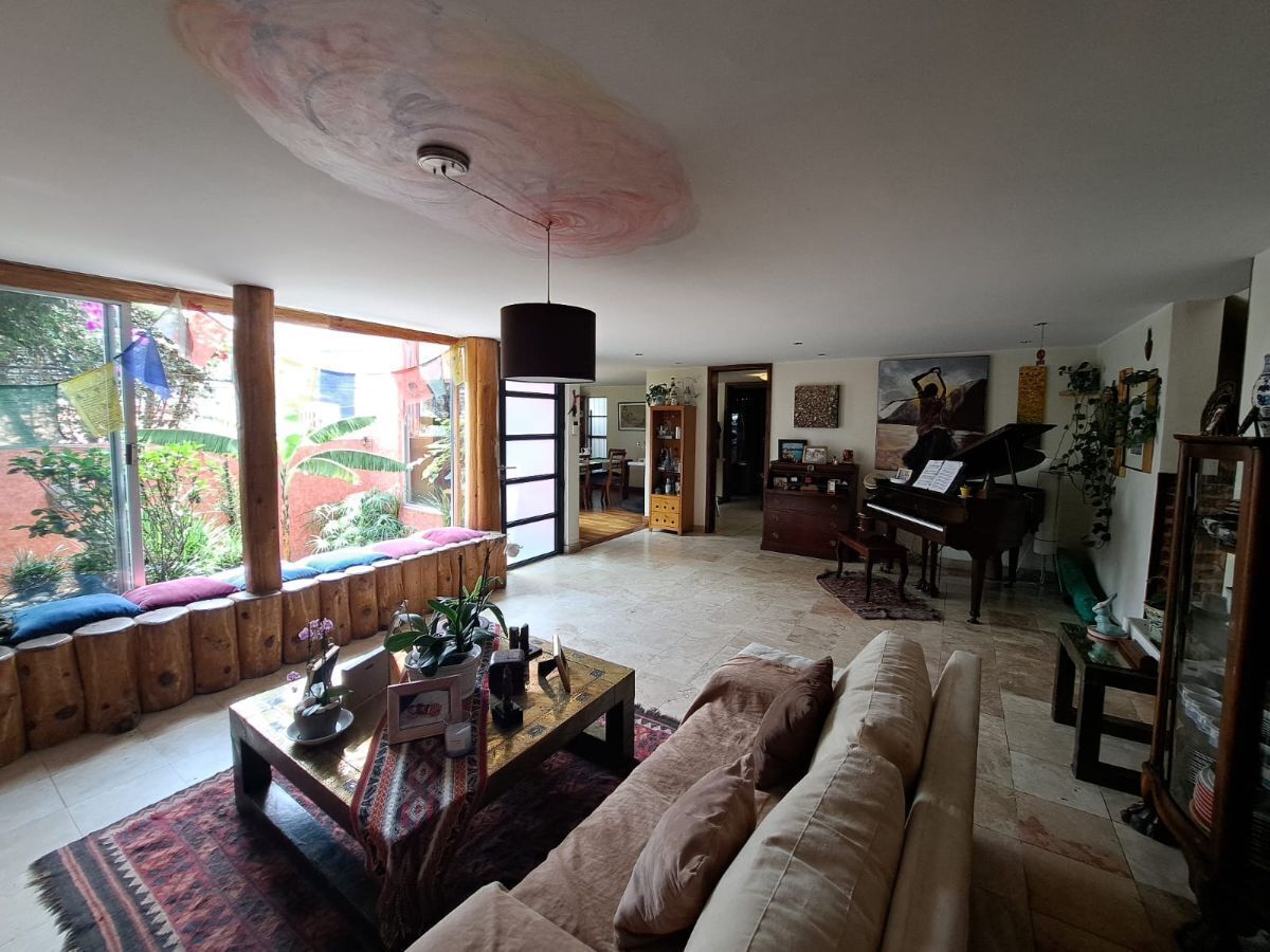 hermosa casa en venta en calle cerrada