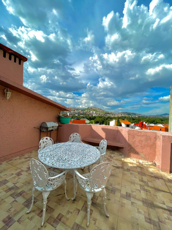 SE VENDE CASA EN BOULEVARD LOMAS DE BELLAVISTA ESTADO DE MEXICO 