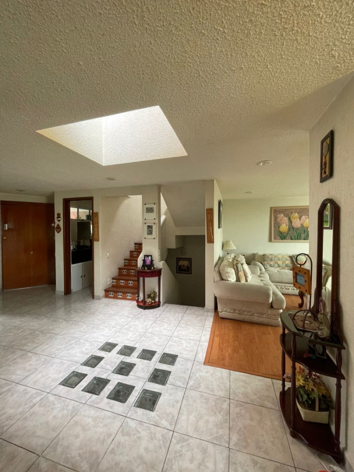SE VENDE CASA EN BOULEVARD LOMAS DE BELLAVISTA ESTADO DE MEXICO 