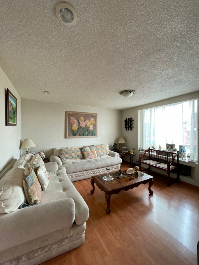 SE VENDE CASA EN BOULEVARD LOMAS DE BELLAVISTA ESTADO DE MEXICO 