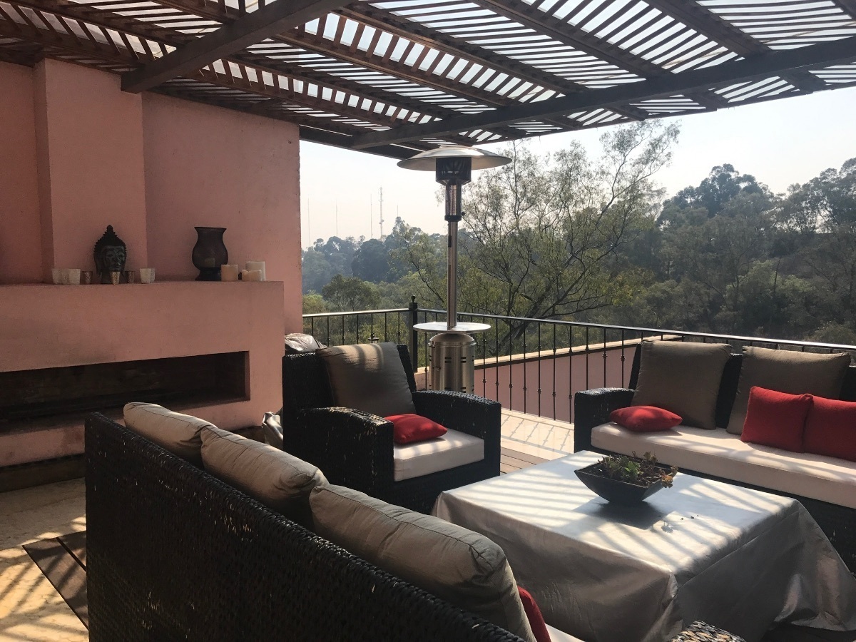 Muy buena casa en Lomas Altas