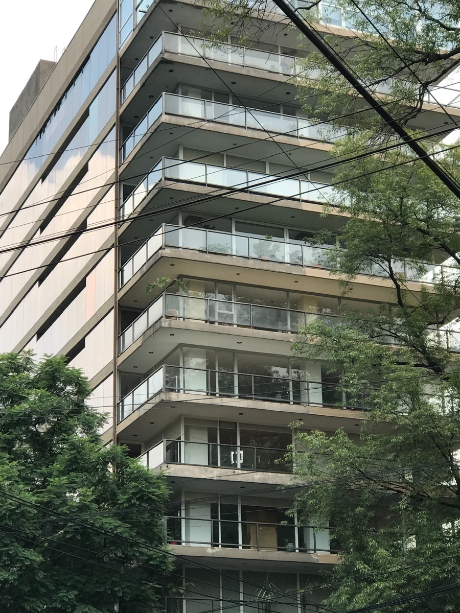 excelente departamento en venta frente al parque lincoln