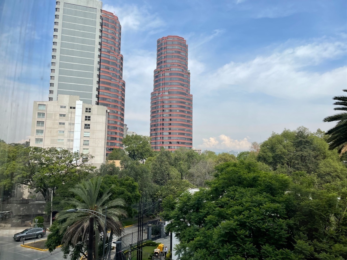 excelente departamento con gran ubicación.