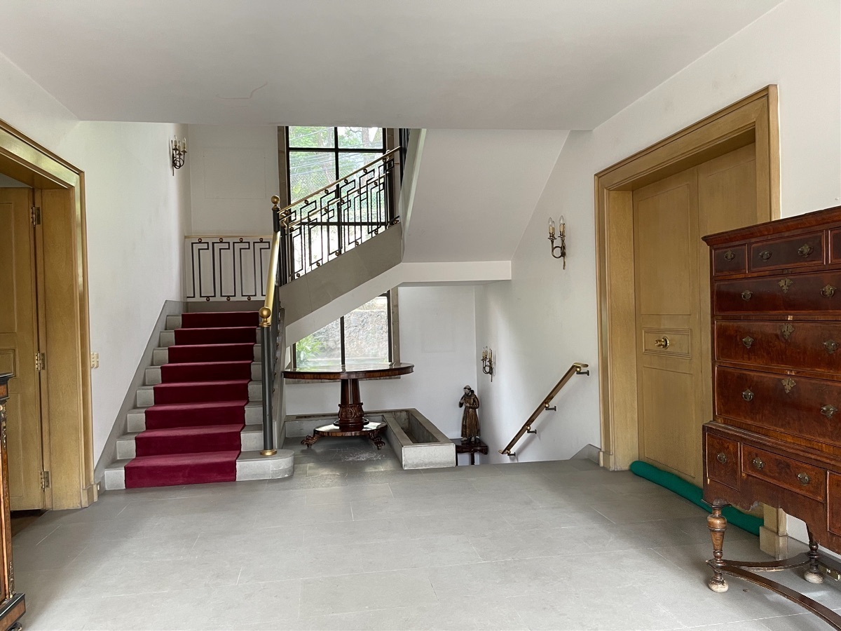 Extraordinaria casa con gran ubicación.