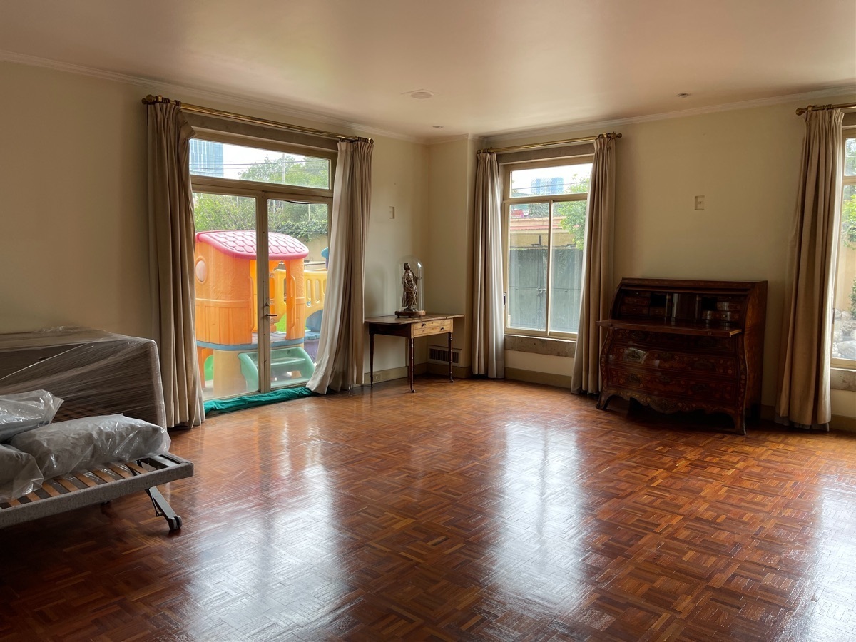 Extraordinaria casa con gran ubicación.