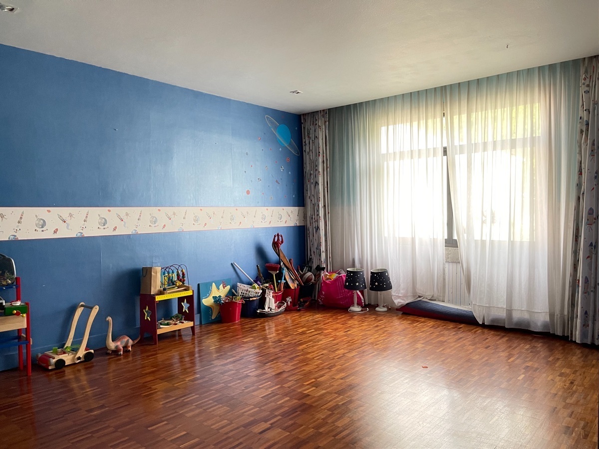 Extraordinaria casa con gran ubicación.