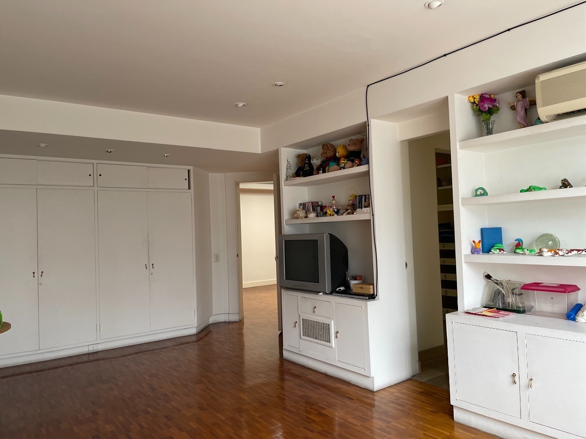 Extraordinaria casa con gran ubicación.