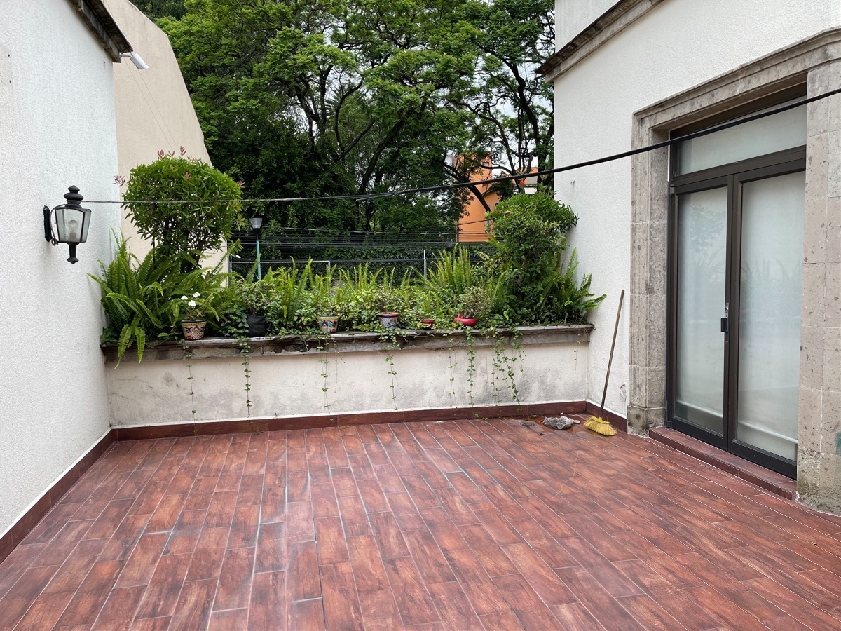 Extraordinaria casa con gran ubicación.