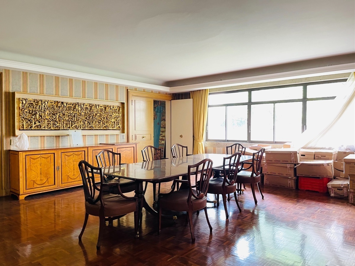 Extraordinaria casa con gran ubicación.