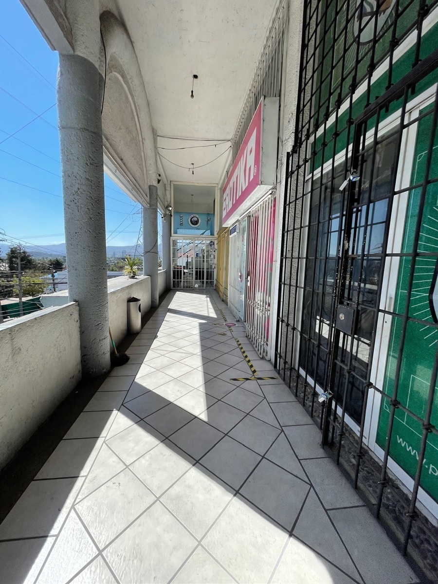 muy buen local en venta  en av. toluca