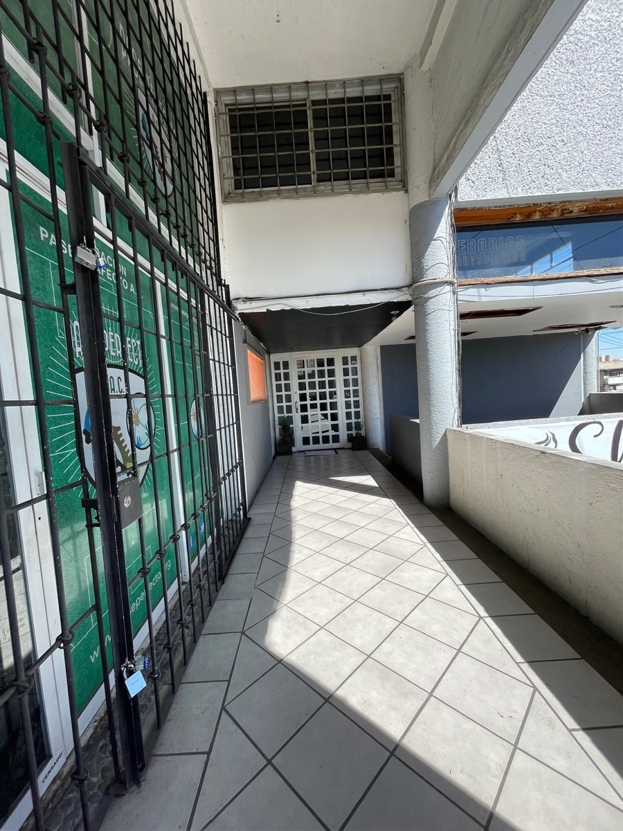 muy buen local en venta  en av. toluca