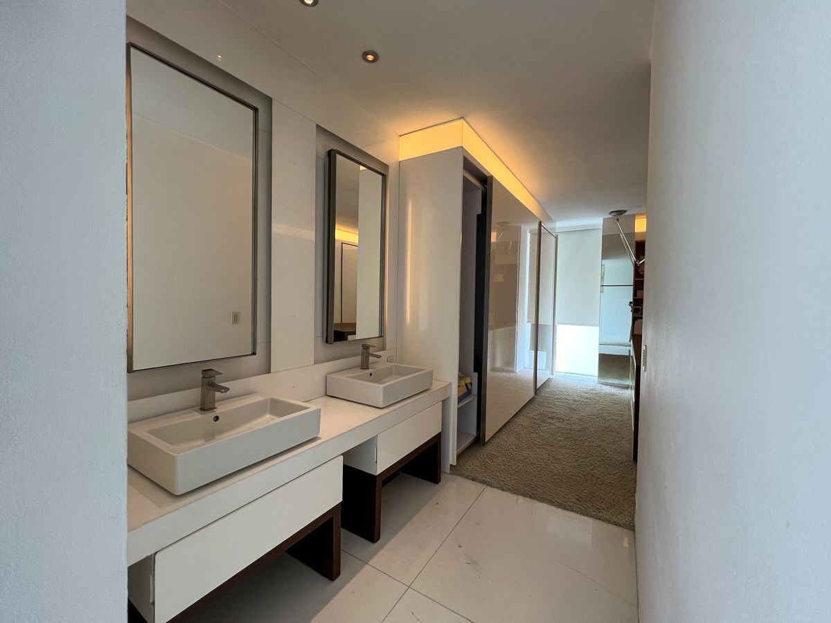 Excelente casa en Bosques de las Lomas