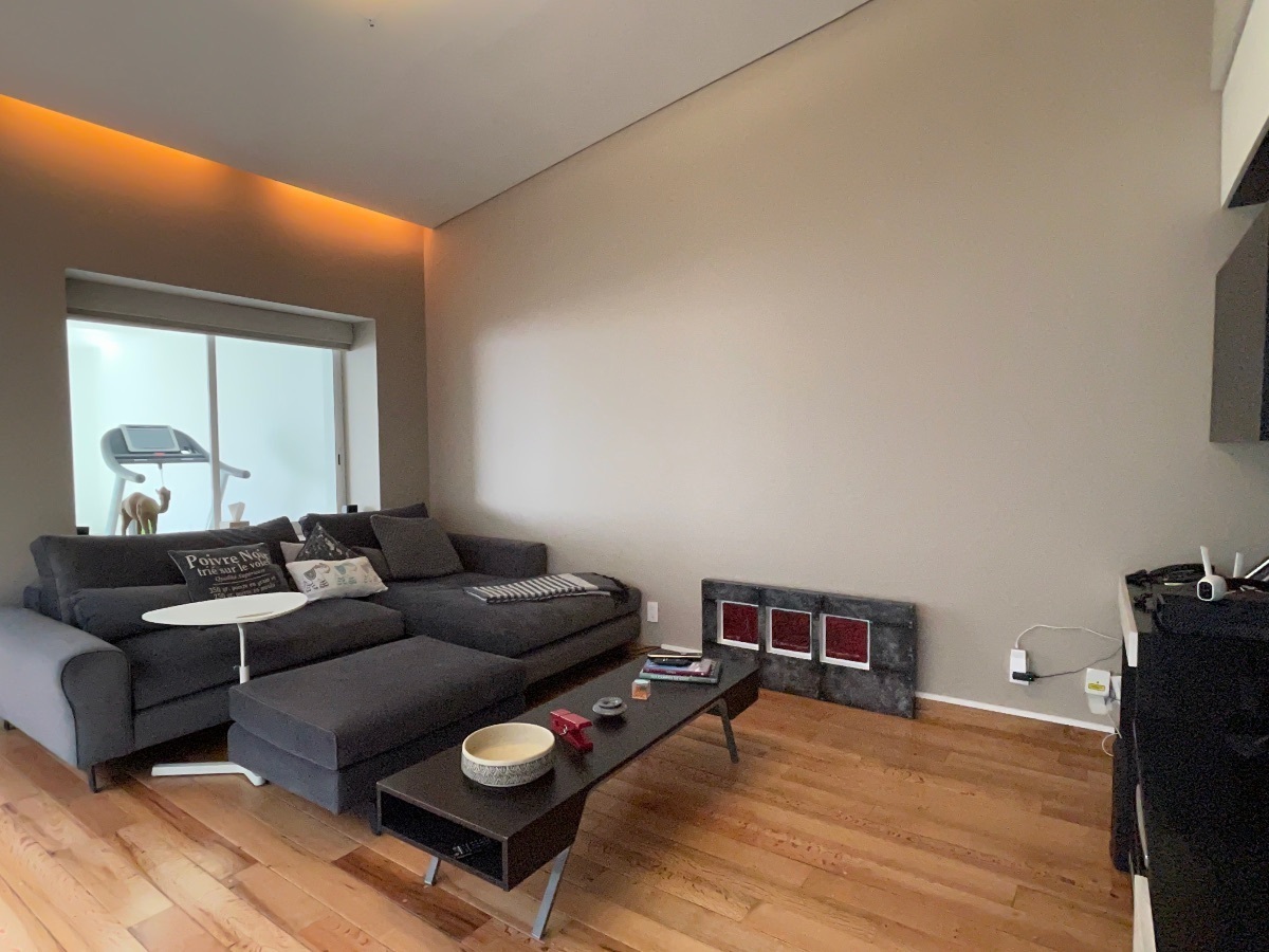 Excelente casa en condominio en venta en Bosques.