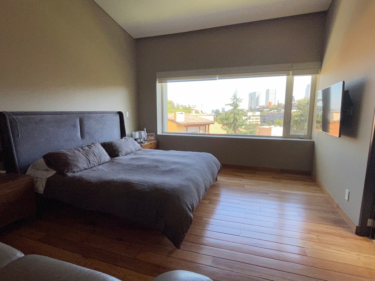 Excelente casa en condominio en venta en Bosques.