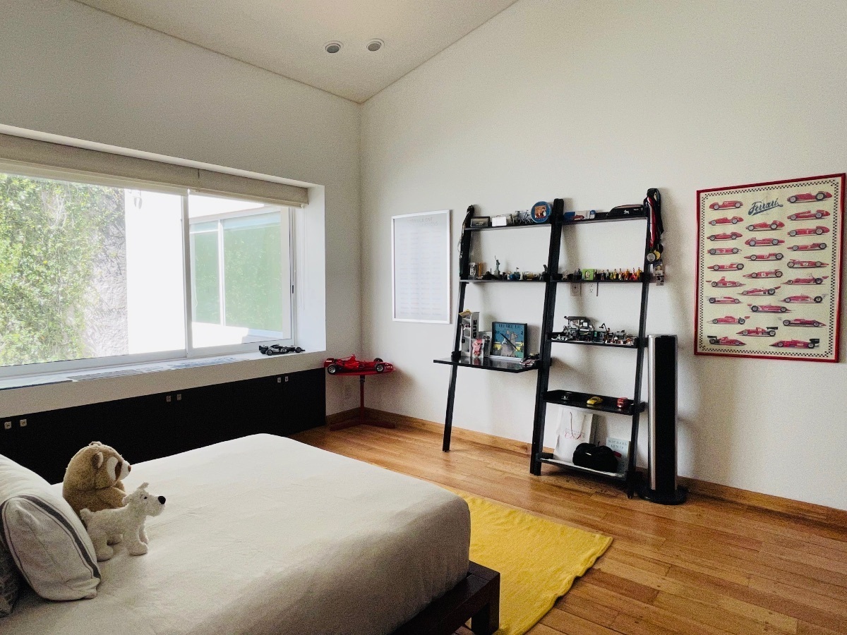 Excelente casa en condominio en venta en Bosques.