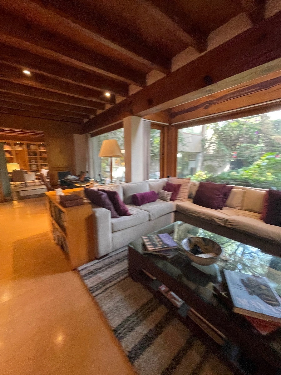 Excelente casa en Paseo de las Lomas ¡Negociable!