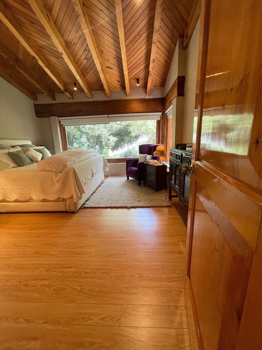 Excelente casa en Paseo de las Lomas ¡Negociable!