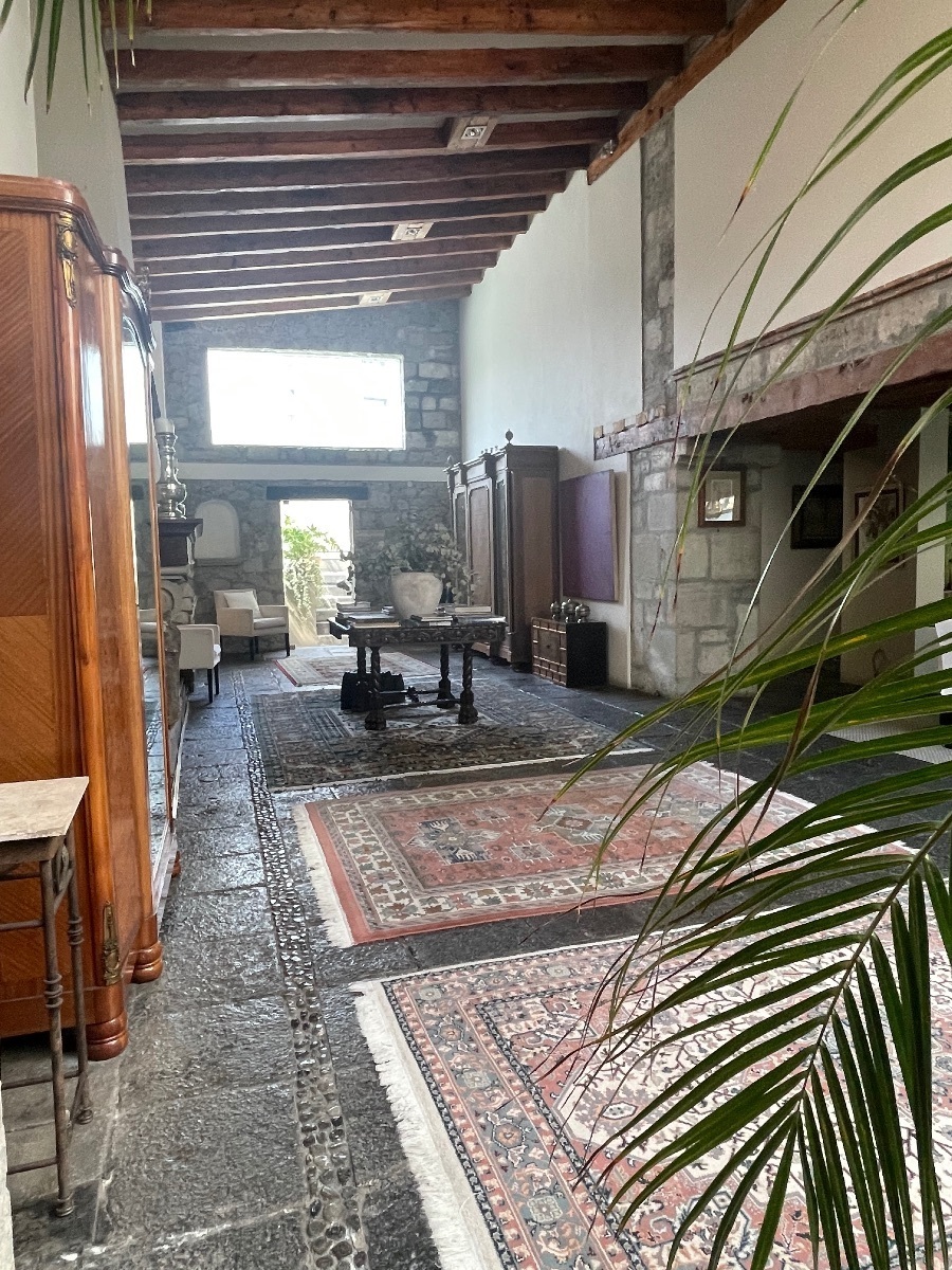 Excelente casa en Paseo de las Lomas ¡Negociable!