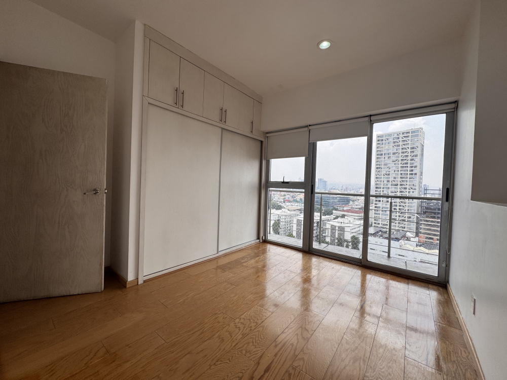Renta Departamento En City Tower Grand, 2 Recámaras Con Balcón, 18 Piso