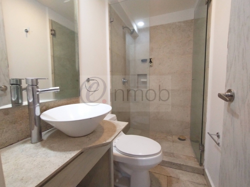Renta Departamento En City Tower Grand, 2 Recámaras Con Balcón, Piso 18