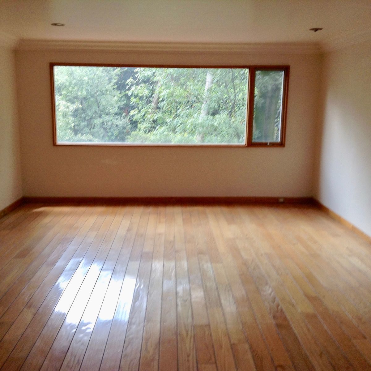 VENDO TOWN HOUSE EN LOMAS DE BEZARES