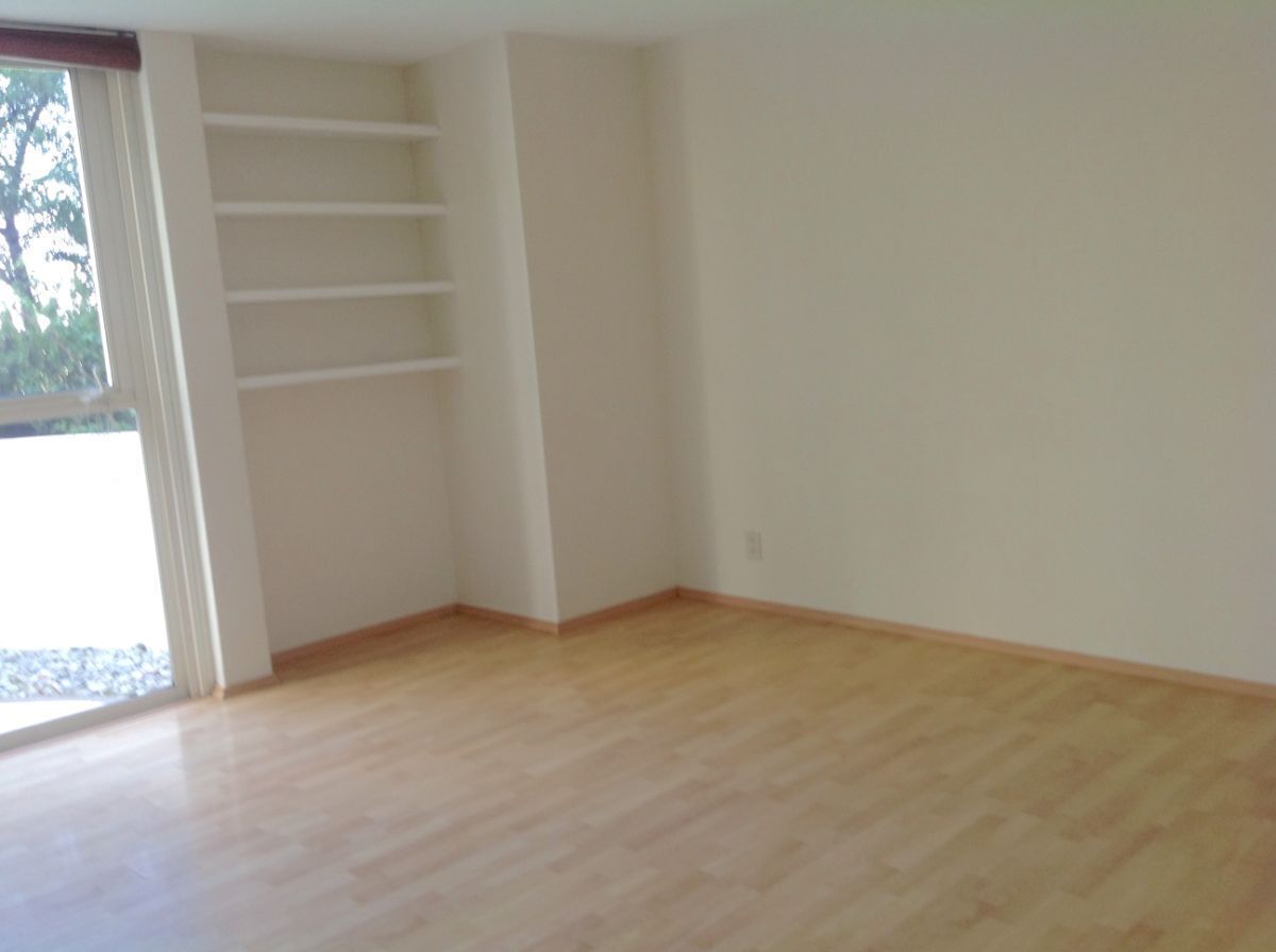 VENDO GARDEN EN LA ENRAMADA Y CON TERRAZA