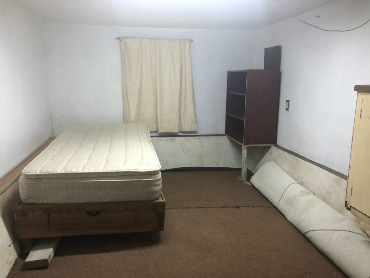 VENDO CASA EN ESQUINA EN LOMAS DE CHAPULTEPEC DE 4 REC
