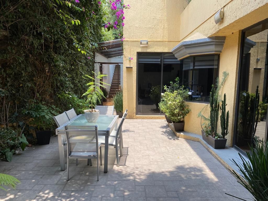 VENDO CASA EN CONDOMINIO EN CERRADA EN LA FLORIDA