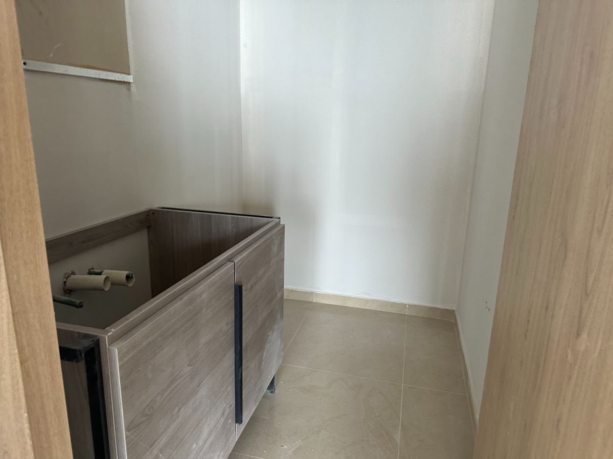 RENTO DEPARTAMENTO CON TERRAZA EN AVIVIA BOSQUE REAL