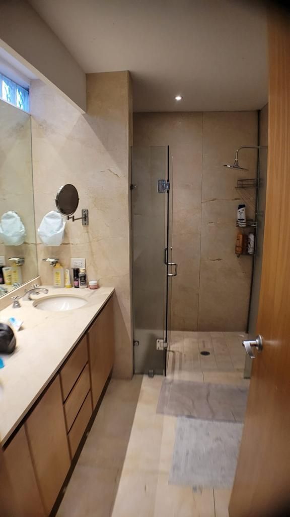 RENTO DEPARTAMENTO AMUEBLADO CON TERRAZA EN LAS LOMAS