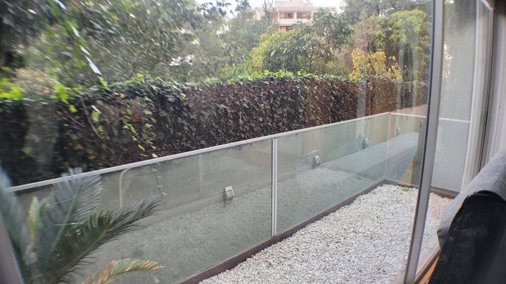 RENTO DEPARTAMENTO AMUEBLADO CON TERRAZA EN LAS LOMAS