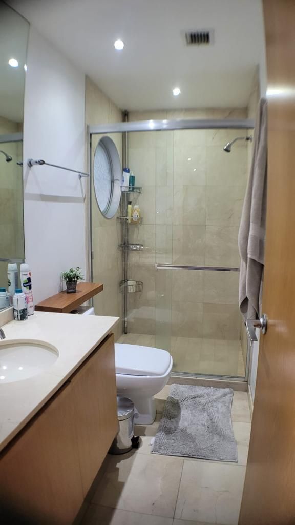 RENTO DEPARTAMENTO AMUEBLADO CON TERRAZA EN LAS LOMAS