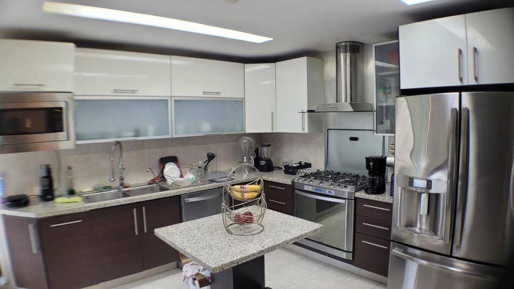 RENTO DEPARTAMENTO AMUEBLADO CON TERRAZA EN LAS LOMAS