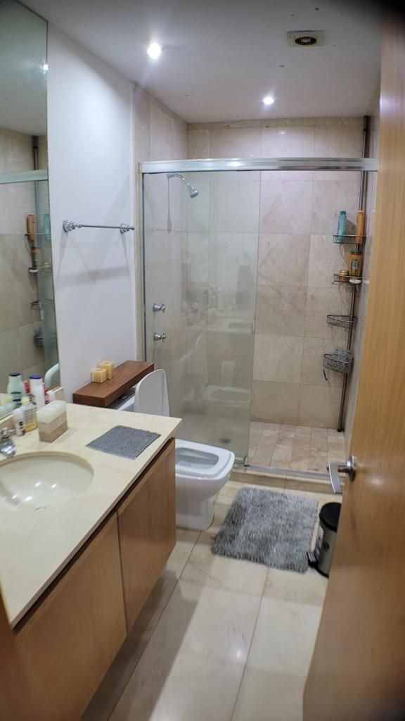RENTO DEPARTAMENTO AMUEBLADO CON TERRAZA EN LAS LOMAS