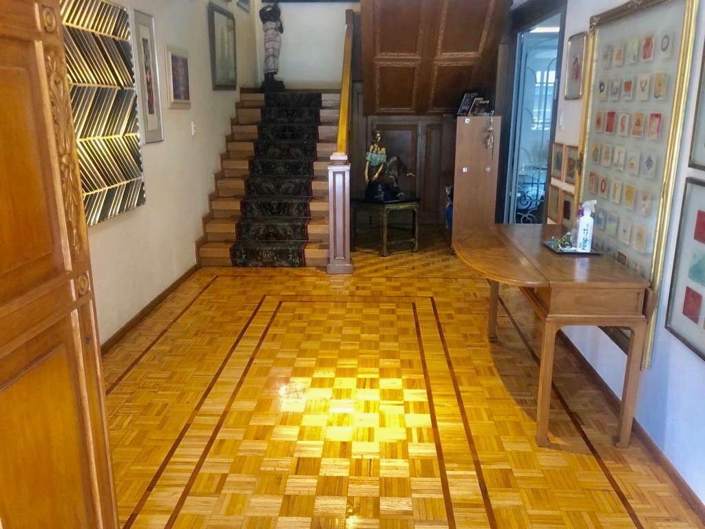 VENDO CASA EN LOMAS HIPODROMO CON VIGILANCIA