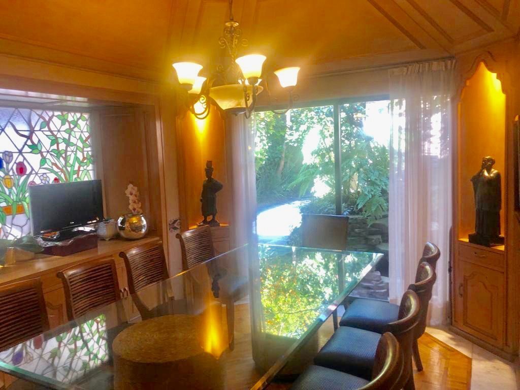 VENDO CASA EN LOMAS HIPODROMO CON VIGILANCIA