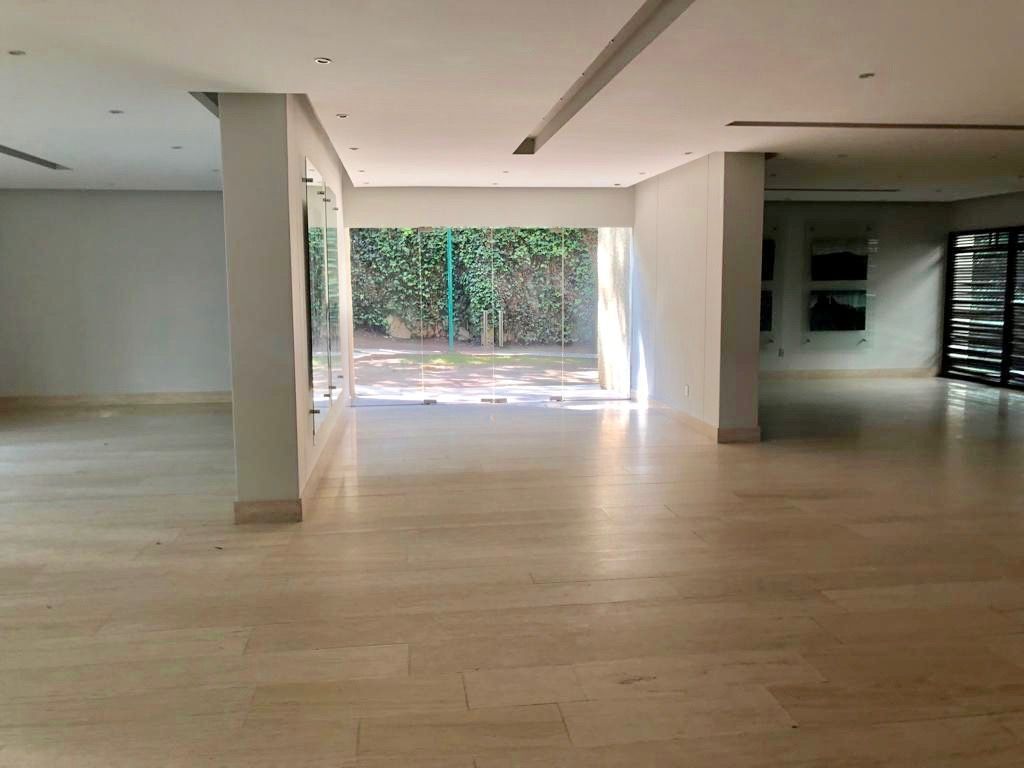 VENDO DEPARTAMENTO REMODELADO EN BOSQUES PISO BAJO