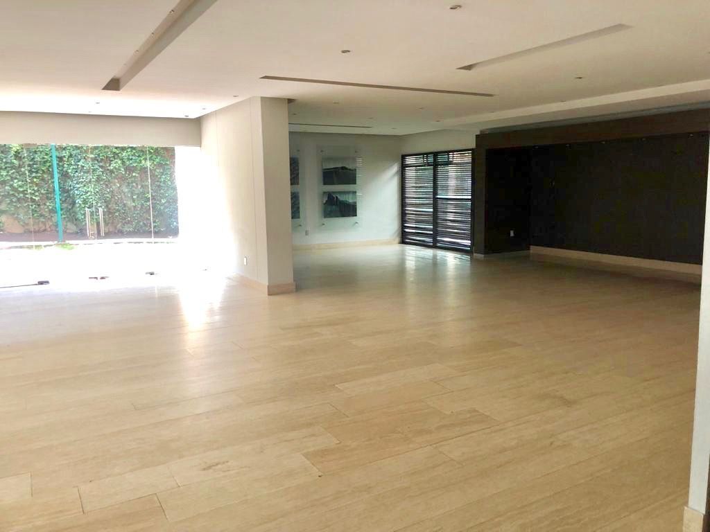 VENDO DEPARTAMENTO REMODELADO EN BOSQUES PISO BAJO