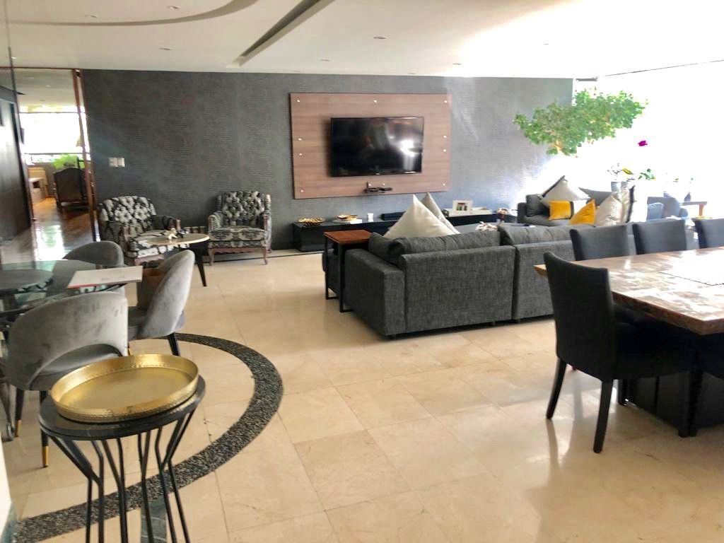 VENDO DEPARTAMENTO REMODELADO EN BOSQUES PISO BAJO