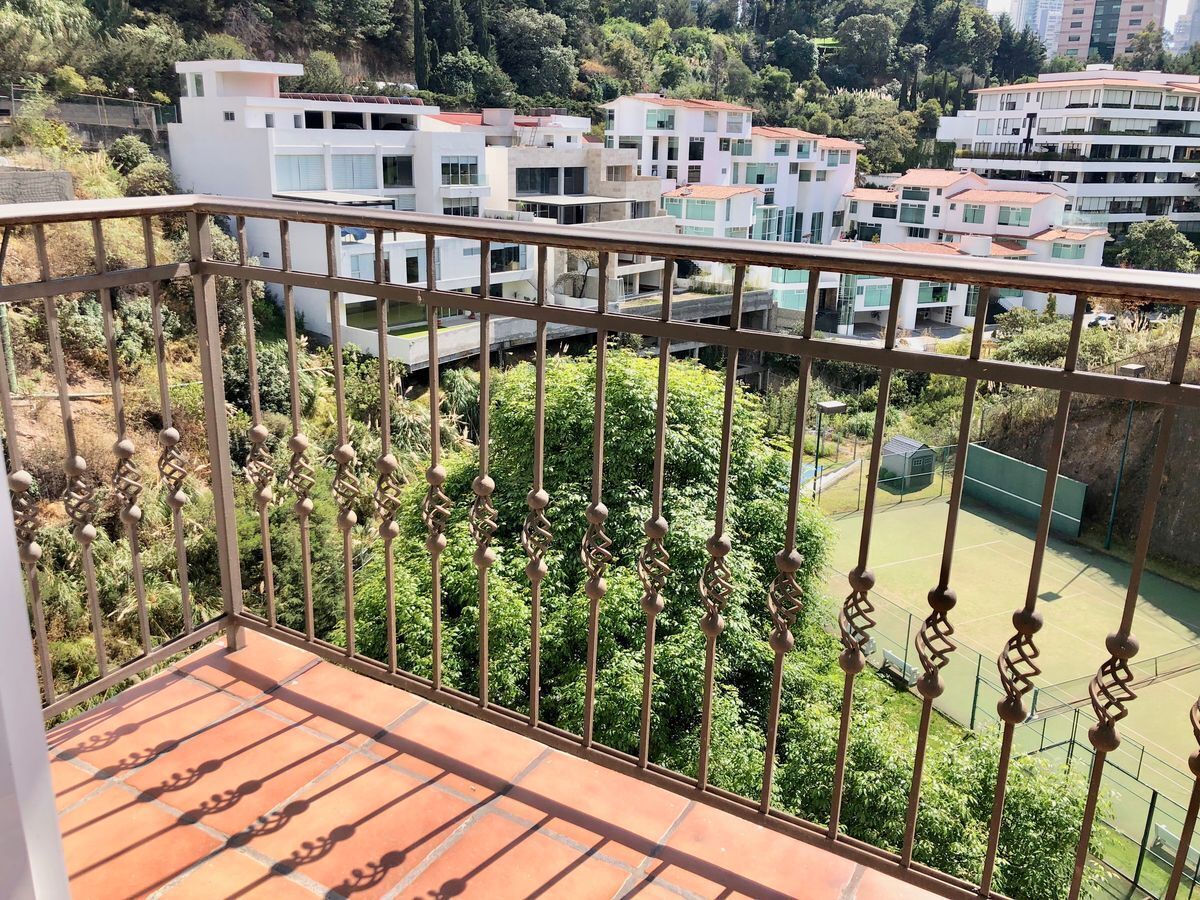VENDO DEPARTAMENTO EN COUNTRY CLUB CON 4 RECAMARAS Y TERRAZA EN INTERLOMAS