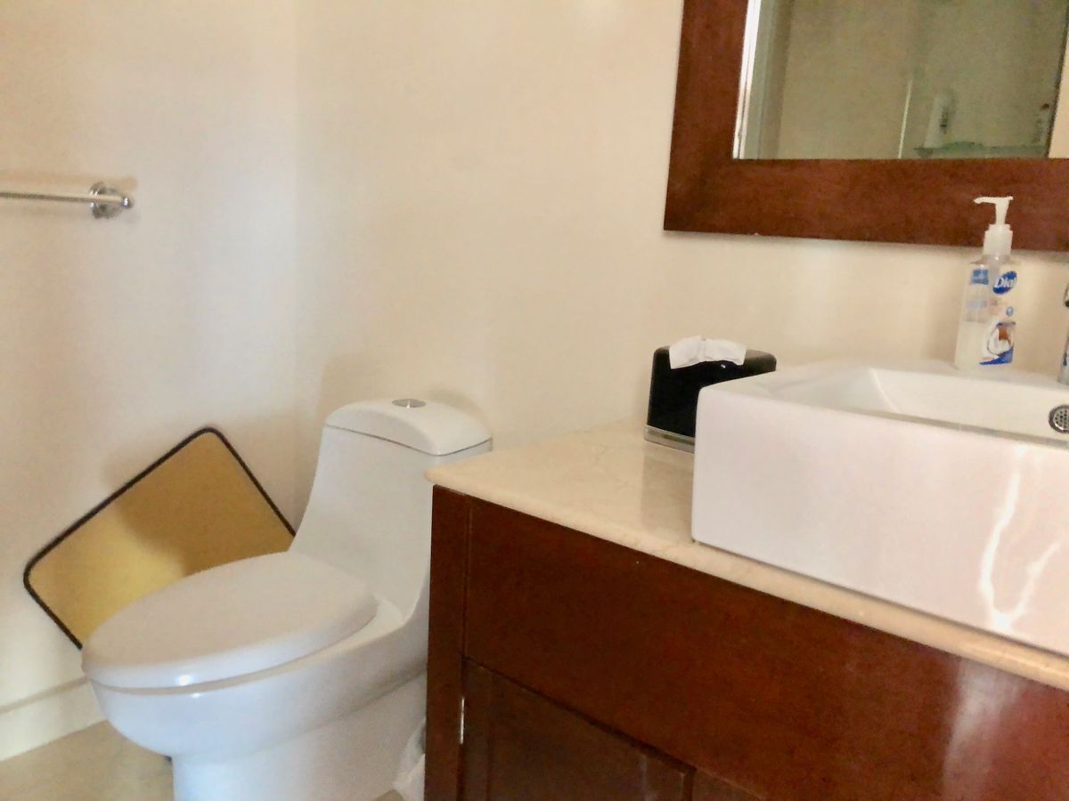 VENDO DEPARTAMENTO EN COUNTRY CLUB CON 4 RECAMARAS Y TERRAZA EN INTERLOMAS